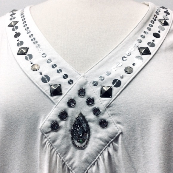 blue seven*(46)16US WOMENS TOP, V-Neck Embellished - Picture 5 of 9